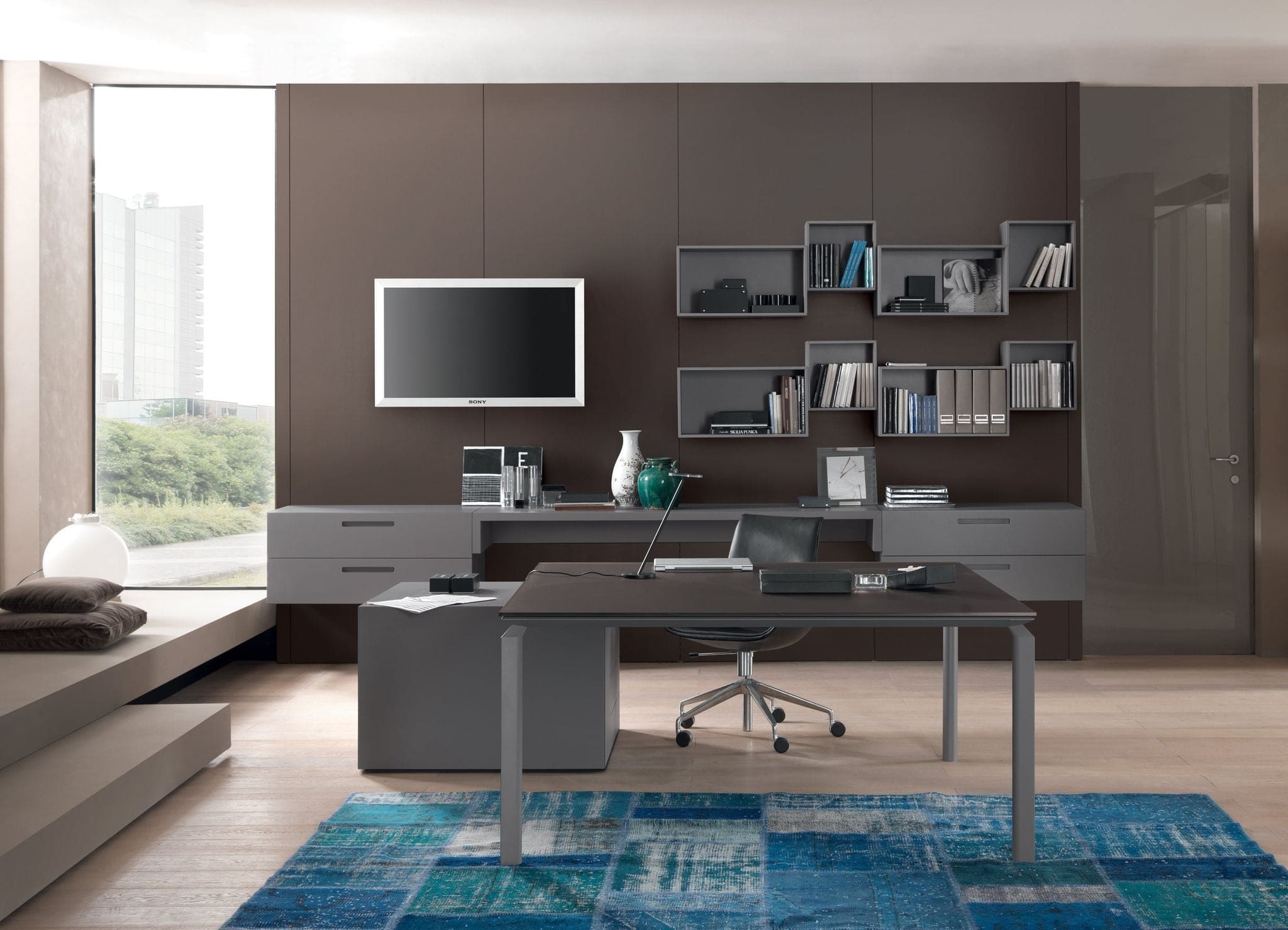 Anyware Executive Desk - Image 4