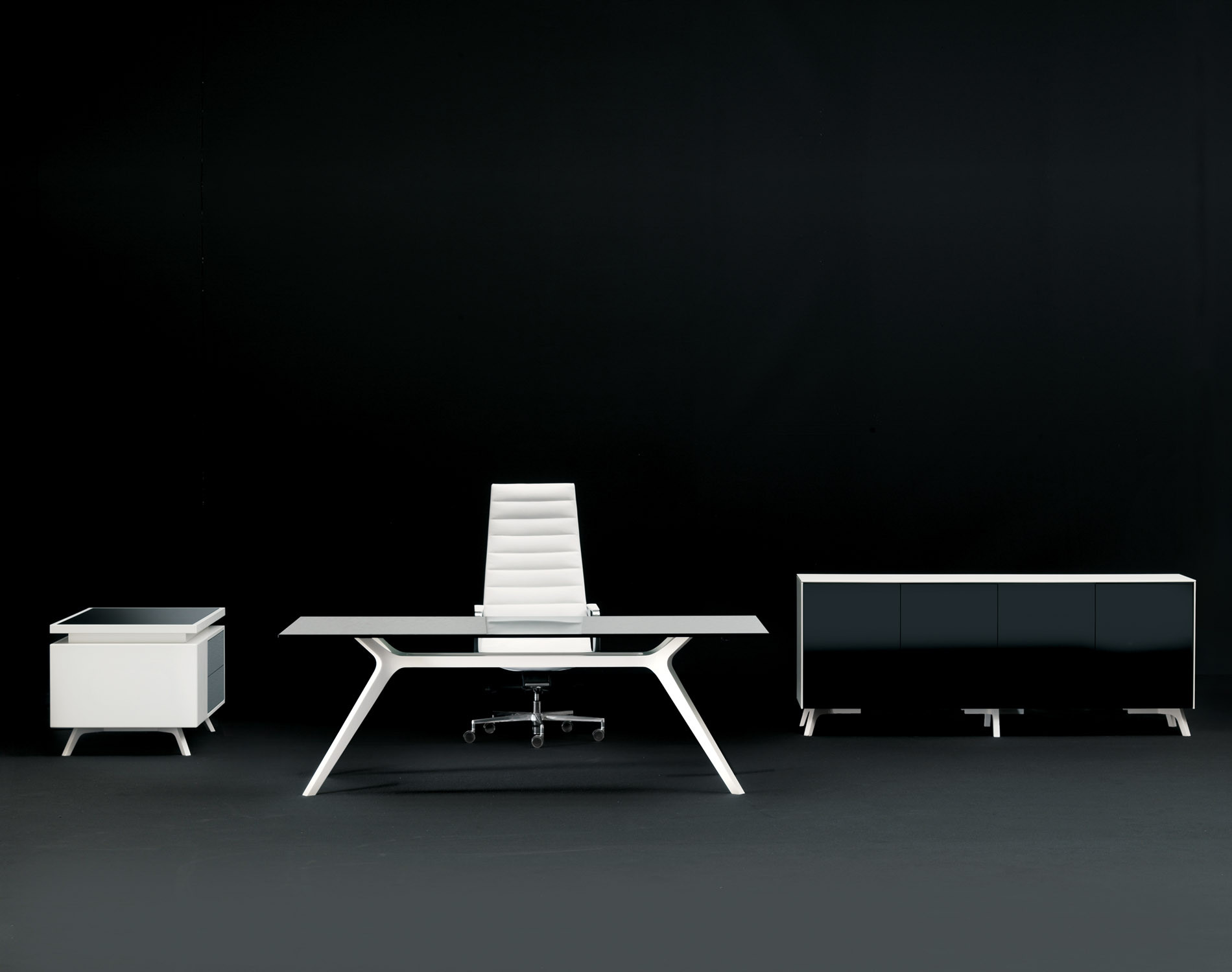 Dr Executive Desk - Image 2