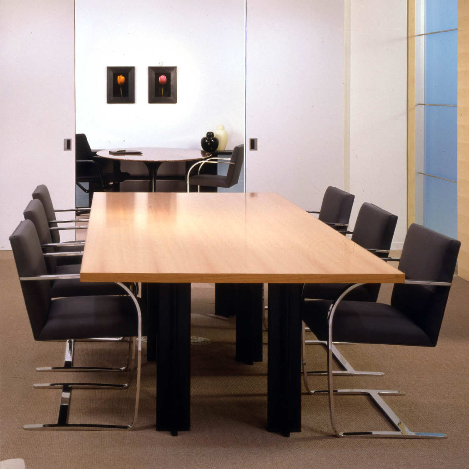 Flat Bar Brno Cantilever Chair - Image 3
