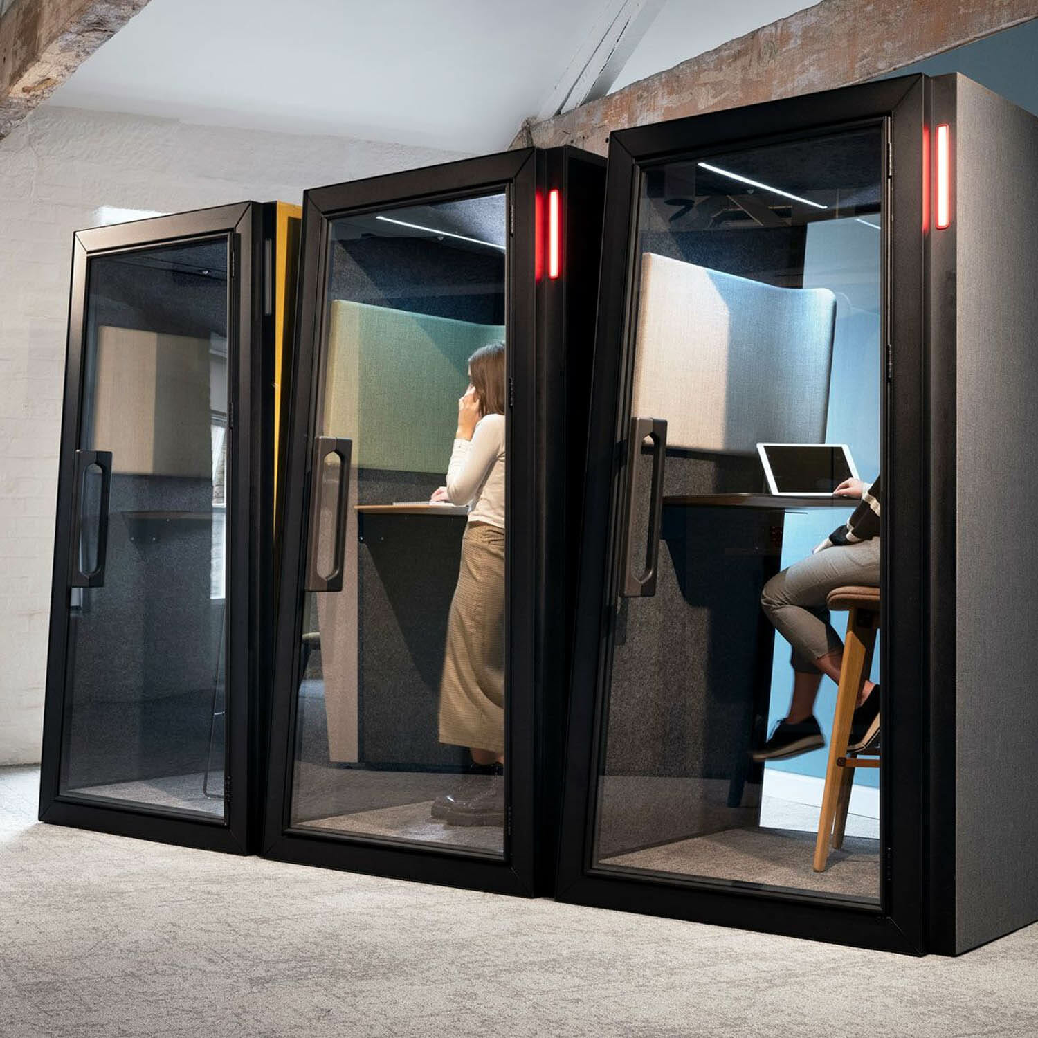 On The QT Pod - Image 8