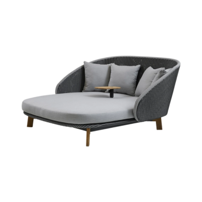 Peacock Daybed 1