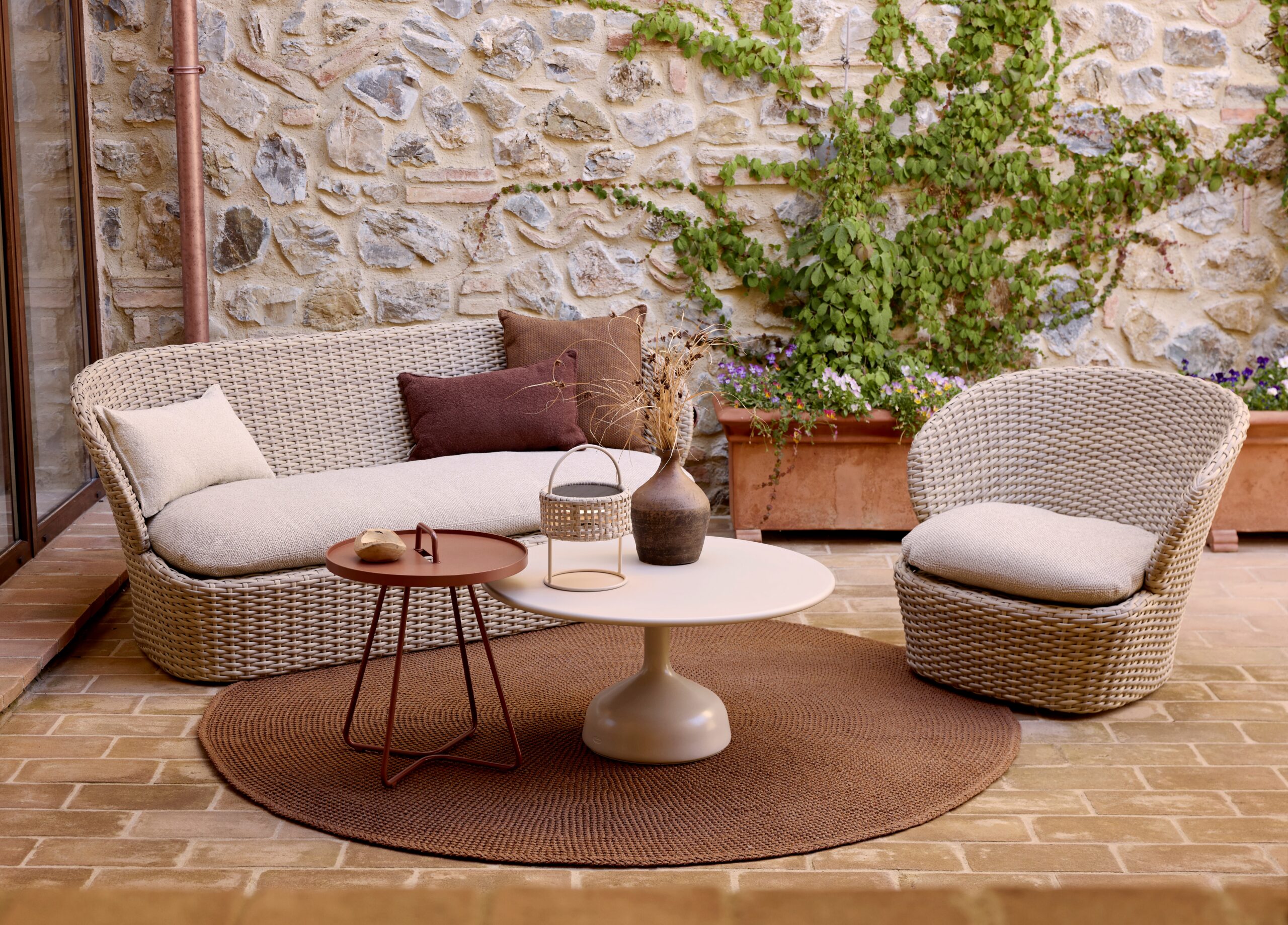 Coast Lounge Chair 3