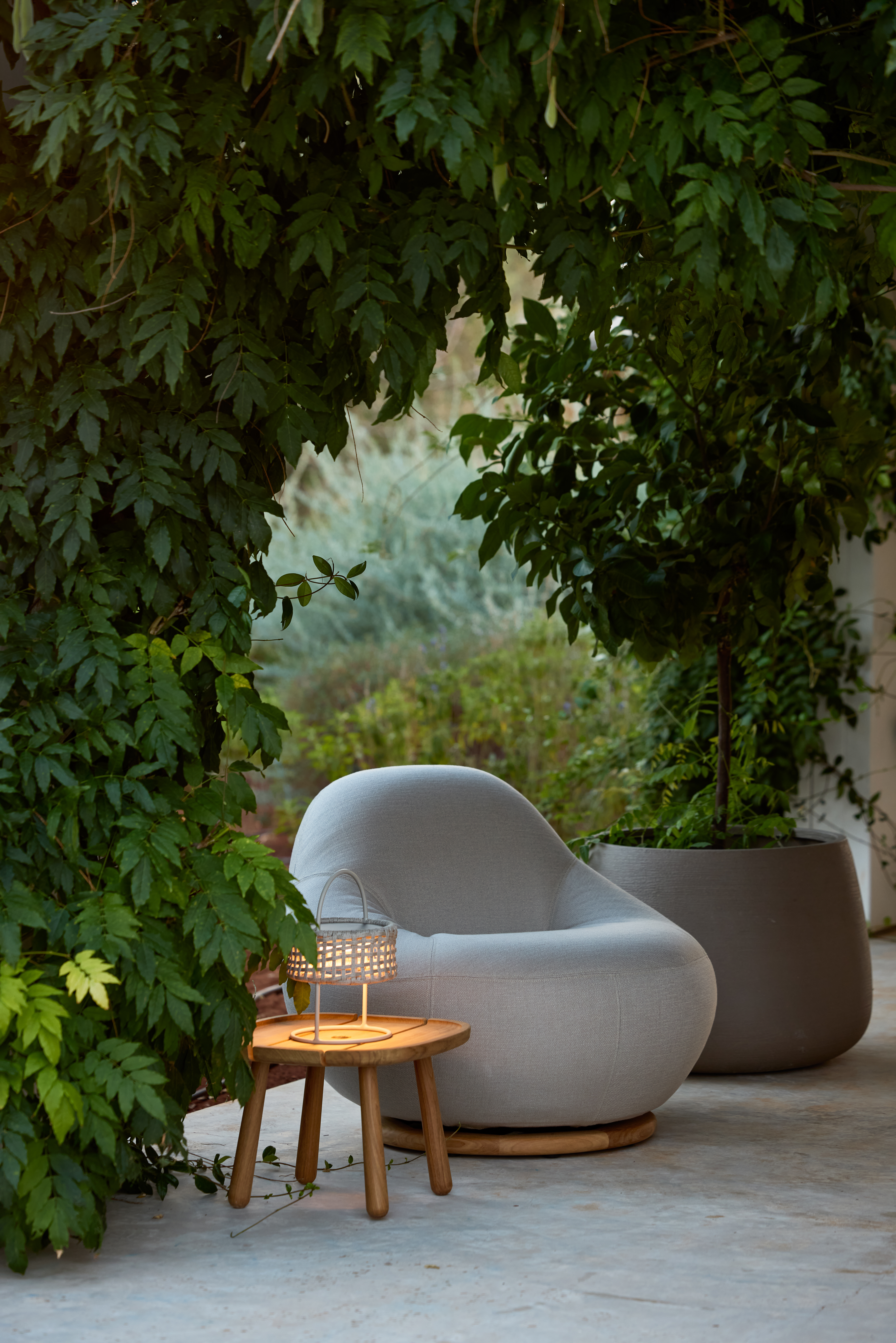 Gem Lounge Chair - Image 3